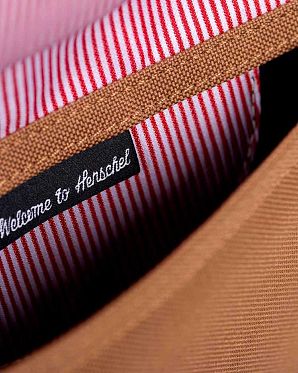 Чехол Herschel Spokane Sleeve для 11'' Macbook Caramel Navy Чехол Herschel Spokane Sleeve для 11'' Macbook Caramel Navy