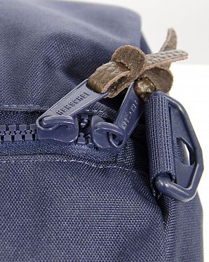 Сумка спортивная Herschel Sutton Mid PEACOAT CHICORY COFFE Сумка спортивная Herschel Sutton Mid PEACOAT CHICORY COFFE