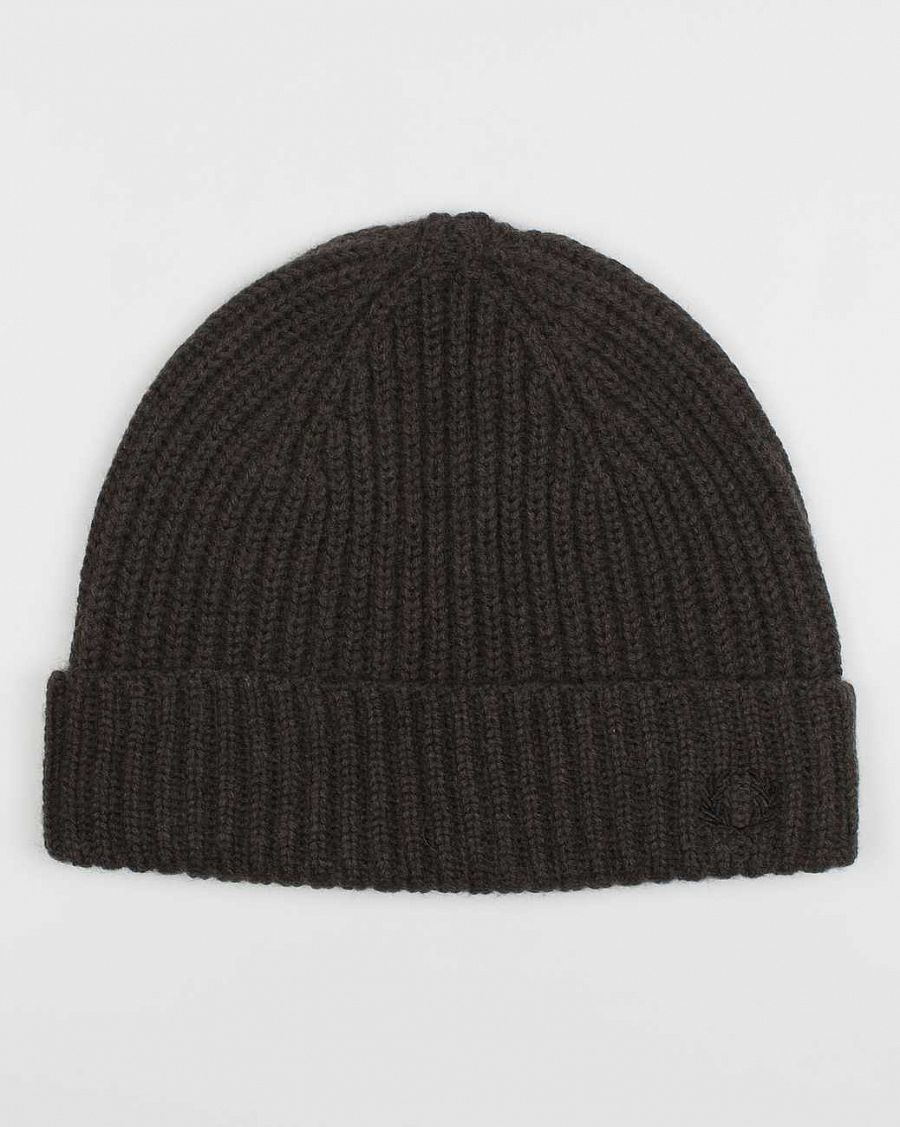 купить Шапка Fred Perry C8205 Mini Ribbed Beanie Olive в Москве купить Шапка Fred Perry C8205 Mini Ribbed Beanie Olive в Москве