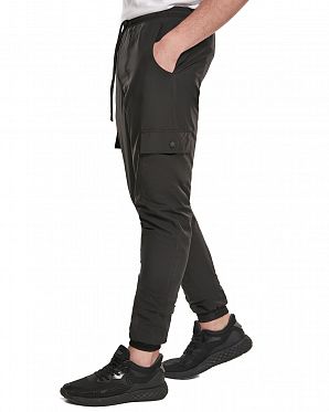 Джоггеры мужские Urban Classics Cargo Nylon Track Pants TB3669 Black Джоггеры мужские Urban Classics Cargo Nylon Track Pants TB3669 Black