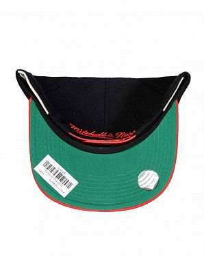 Бейсболка прямая Mitchell and Ness Chicago Bulls Stripe Black Red Бейсболка прямая Mitchell and Ness Chicago Bulls Stripe Black Red