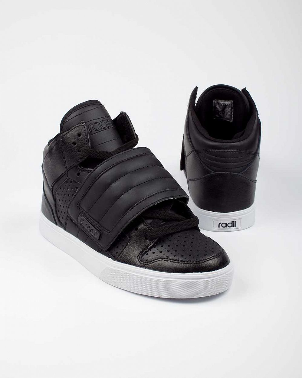 купить Кеды Radiifootwear Timeless Deluxe Black Perf в Москве купить Кеды Radiifootwear Timeless Deluxe Black Perf в Москве