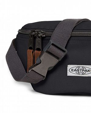 Сумка на пояс водостойкая для документов Eastpak Springer Black Сумка на пояс водостойкая для документов Eastpak Springer Black