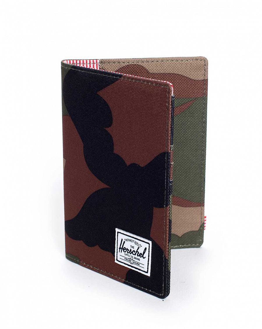 Обложка Herschel Raynor Passport Holder Woodland Camo отзывы