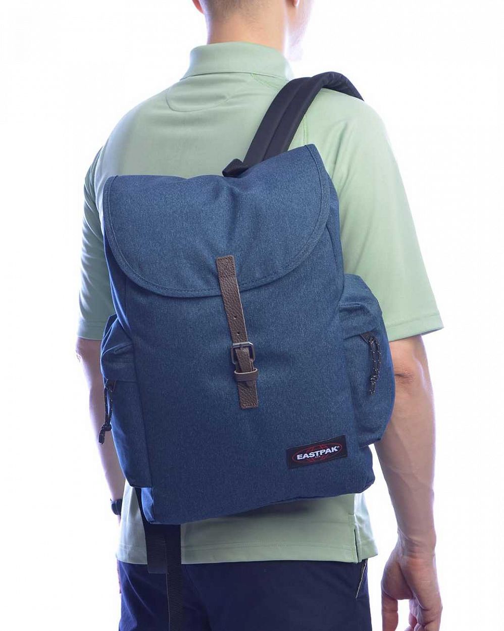 15 Eastpak Austin