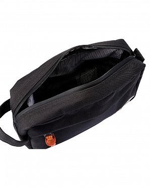 Пенал\дорожная сумочка Herschel Chapter Black TAN Пенал\дорожная сумочка Herschel Chapter Black TAN