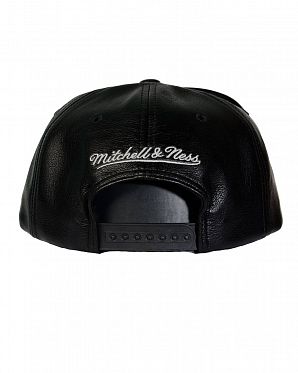 Бейсболка с прямым козырьком Mitchell and Ness Day One Chicago Bulls Grey Heather Бейсболка с прямым козырьком Mitchell and Ness Day One Chicago Bulls Grey Heather