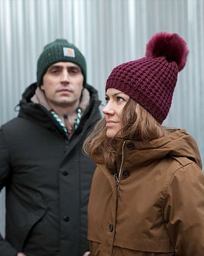 Шапка с помпоном зимняя женская Канада KyiKyi Classic Faux Fur Burgundy