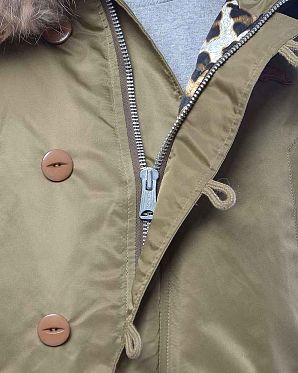 Пуховик водонепроницаемый на гусином пуху Корея NudeBones Brown Пуховик водонепроницаемый на гусином пуху Корея NudeBones Brown