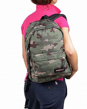 Pюкзак водоотталкивающий износостойкий Eastpak Tordi Camtooth