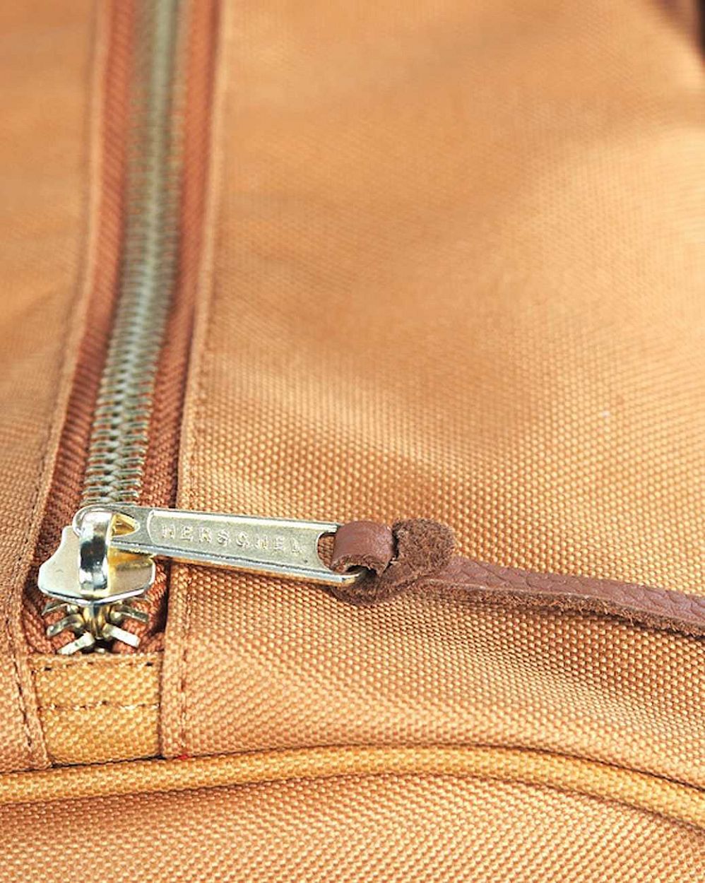 Сумка спортивная Herschel Novel Butterscotch отзывы Сумка спортивная Herschel Novel Butterscotch отзывы