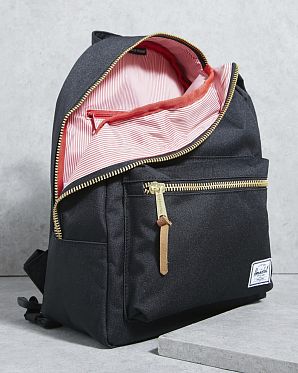 Рюкзак небольшой Herschel Grove S Black Рюкзак небольшой Herschel Grove S Black