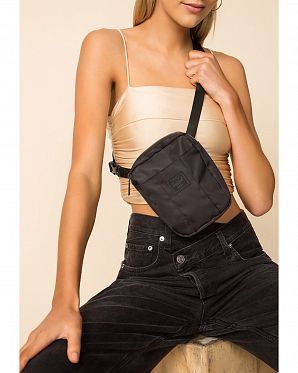 Сумочка через плечо для документов Herschel Cruz Black Satin Сумочка через плечо для документов Herschel Cruz Black Satin