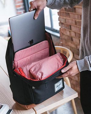 Рюкзак водоотталкивающий с отделом для 15 ноутбука Herschel Pop Quiz PUMPKIN SPICE Рюкзак водоотталкивающий с отделом для 15 ноутбука Herschel Pop Quiz PUMPKIN SPICE