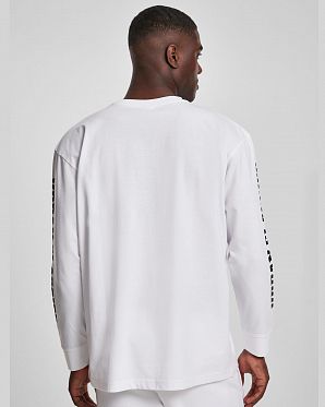 Футболка с длинным рукавом Urban Classics Logo Boxy Pocket White Футболка с длинным рукавом Urban Classics Logo Boxy Pocket White