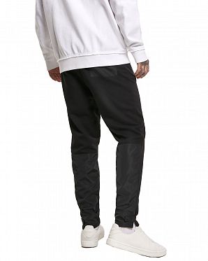 Джоггеры мужские мягкие Urban Classics 3112 Basic Sweatpants Black Джоггеры мужские мягкие Urban Classics 3112 Basic Sweatpants Black