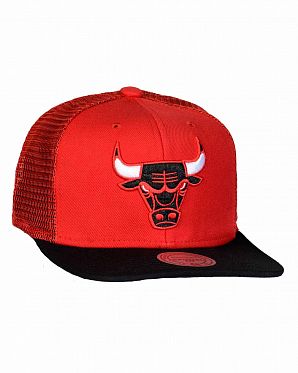 Бейсболка летняя с сеткой Mitchell and Ness Untruck Chicago Bulls Red Бейсболка летняя с сеткой Mitchell and Ness Untruck Chicago Bulls Red
