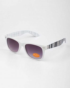 Очки Sunglasses Classic Modern Wayfarer Printed Arms White Очки Sunglasses Classic Modern Wayfarer Printed Arms White