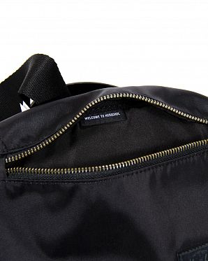 Сумка поясная Herschel Fifteen Satin Black Сумка поясная Herschel Fifteen Satin Black