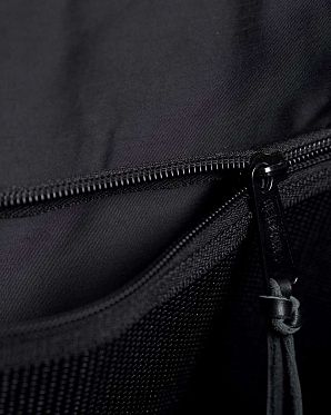 Сумка водонепроницаемая через плечо Herschel Alexander Studio Black Сумка водонепроницаемая через плечо Herschel Alexander Studio Black