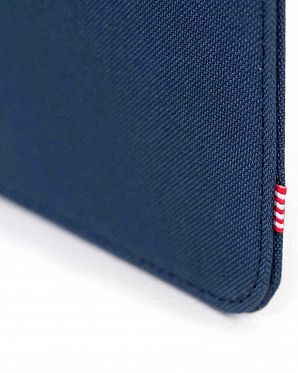Чехол Herschel Spokane Sleeve для iPad Mini Navy Flamingo Чехол Herschel Spokane Sleeve для iPad Mini Navy Flamingo