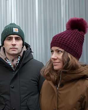 Шапка с помпоном зимняя женская Канада KyiKyi Classic Faux Fur Burgundy