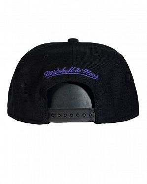 Бейсболка с прямым козырьком Mitchell and Ness WOOL SOLID Los Angeles Lakers Black Бейсболка с прямым козырьком Mitchell and Ness WOOL SOLID Los Angeles Lakers Black