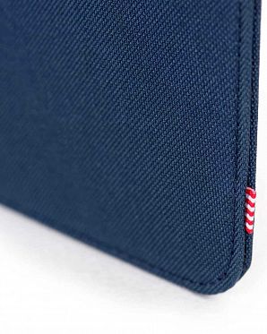 Чехол водоотталкивающий на кнопках Herschel Spokane iPad Air Navy Red Чехол водоотталкивающий на кнопках Herschel Spokane iPad Air Navy Red