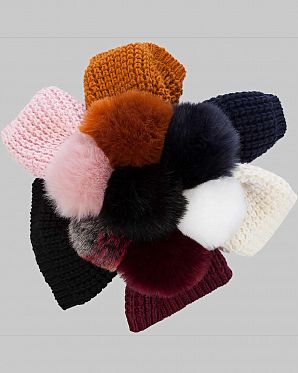 Шапка с помпоном зимняя женская Канада KyiKyi Classic Faux Fur Sandy Brown