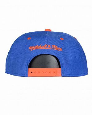 Бейсболка с прямым козырьком Mitchell and Ness DOUBLE ARCH New York Knicks Blue Бейсболка с прямым козырьком Mitchell and Ness DOUBLE ARCH New York Knicks Blue