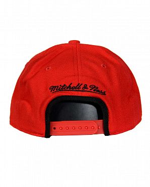 Бейсболка с изогнутым козырьком Mitchell and Ness New Low Pro Chicago Bulls Red Бейсболка с изогнутым козырьком Mitchell and Ness New Low Pro Chicago Bulls Red