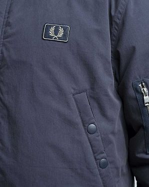 Куртка-парка на пуху Fred Perry J3270 Down Arctic Jacket Navy Куртка-парка на пуху Fred Perry J3270 Down Arctic Jacket Navy