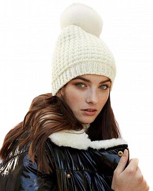 Шапка с помпоном зимняя женская Канада KyiKyi Classic Faux Fur Ivory