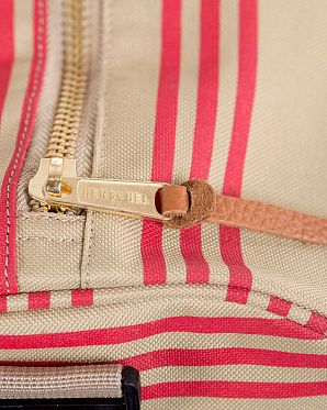 Сумка дорожная с отделом для обуви Herschel Novel Red Khaki Stripe Сумка дорожная с отделом для обуви Herschel Novel Red Khaki Stripe