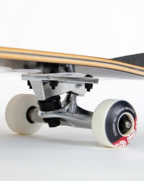 Скейтборд в Сборе Element 4 размер 8.25 (10 красный черный 8.25) Скейтборд в Сборе Element 4 размер 8.25 (10 красный черный 8.25)