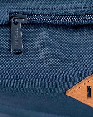 Чемодан Herschel Highland Navy Чемодан Herschel Highland Navy