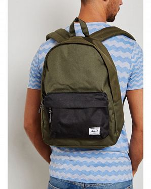 Рюкзак водоотталкивающий универсальный Herschel Classic FOREST NIGHT BLACK Рюкзак водоотталкивающий универсальный Herschel Classic FOREST NIGHT BLACK