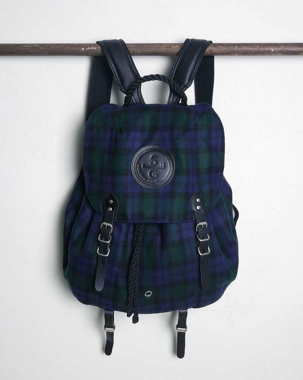 купить Рюкзак-мешок Stighlorgan Rian Leather canvas black watch check tartan в Москве купить Рюкзак-мешок Stighlorgan Rian Leather canvas black watch check tartan в Москве