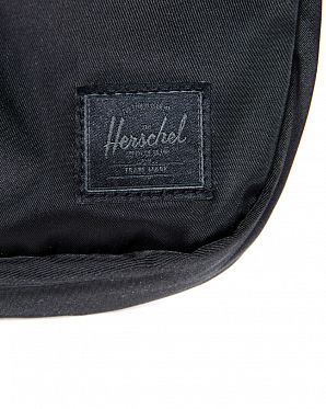 Сумка поясная Herschel Fifteen Satin Black Сумка поясная Herschel Fifteen Satin Black