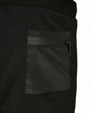 Джоггеры мужские мягкие Urban Classics 3112 Basic Sweatpants Black Джоггеры мужские мягкие Urban Classics 3112 Basic Sweatpants Black