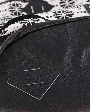 Рюкзак тканевый водостойкий с отделом для 13 ноутбука Obey Propaganda Submarine White Black Рюкзак тканевый водостойкий с отделом для 13 ноутбука Obey Propaganda Submarine White Black