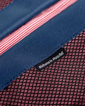 Чемодан Herschel Highland Navy Чемодан Herschel Highland Navy